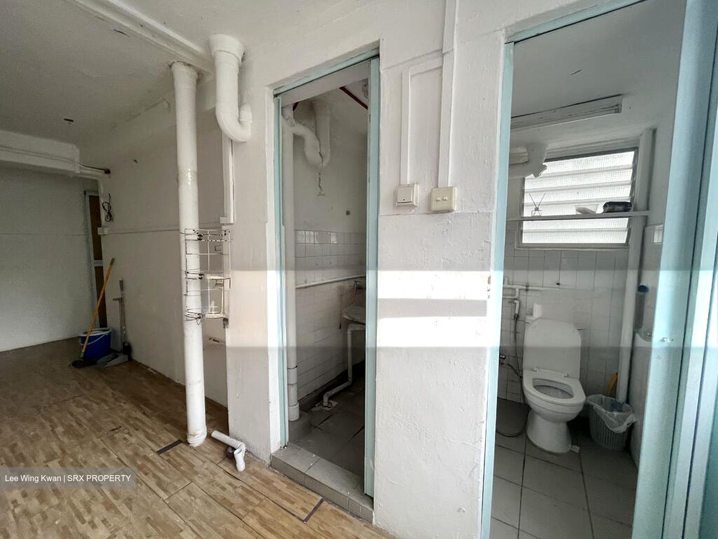 Toa Payoh Central (D12), Shop House #566869551